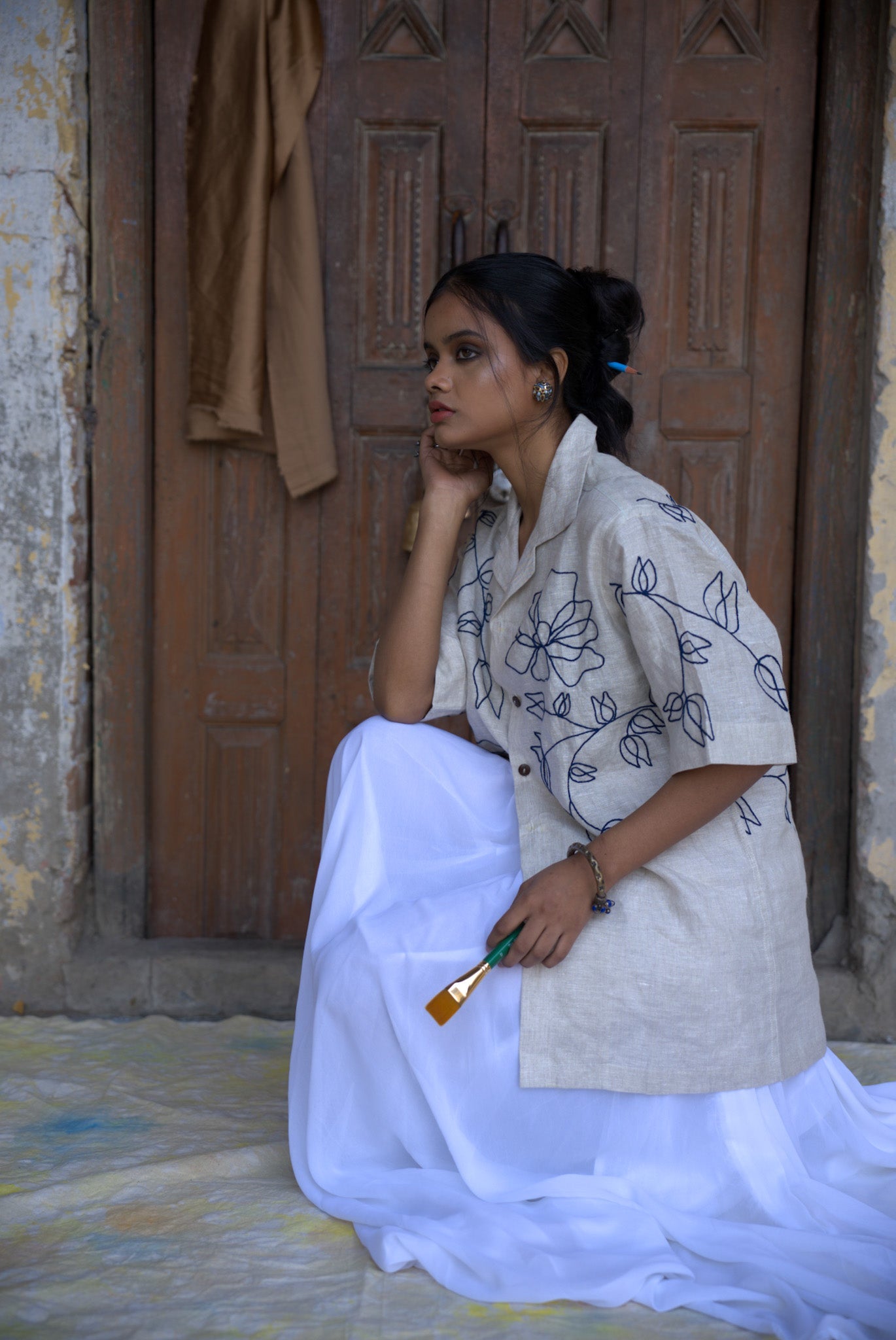 Mens Hand Embroidered Pure Linen Shirt - Floral Serenade - CiceroniShirtCultura Studio