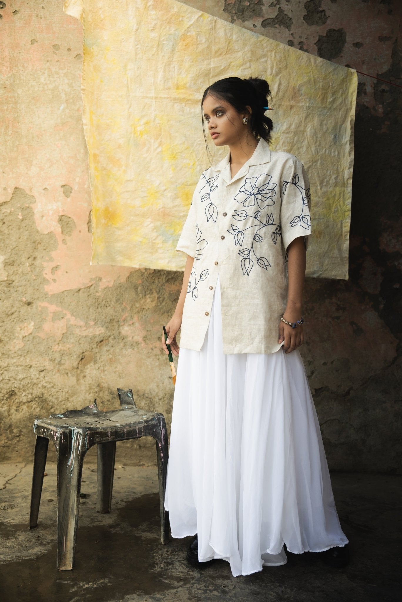 Mens Hand Embroidered Pure Linen Shirt - Floral Serenade - CiceroniShirtCultura Studio