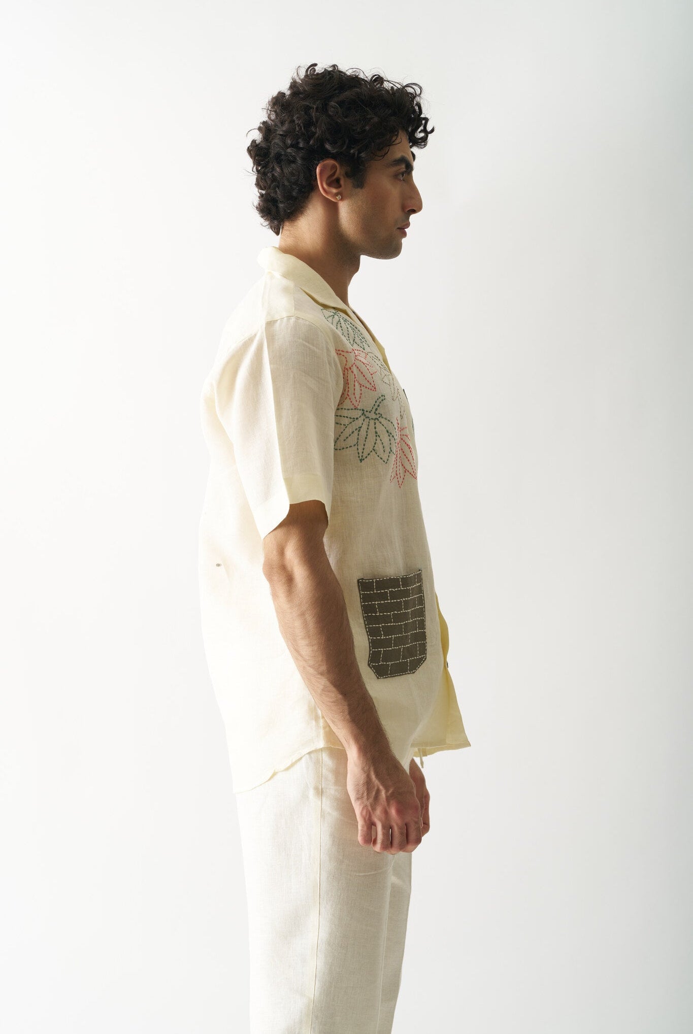Mens Hand Embroidered Pure Linen Shirt - Pocket Fusion - CiceroniShirtCultura Studio