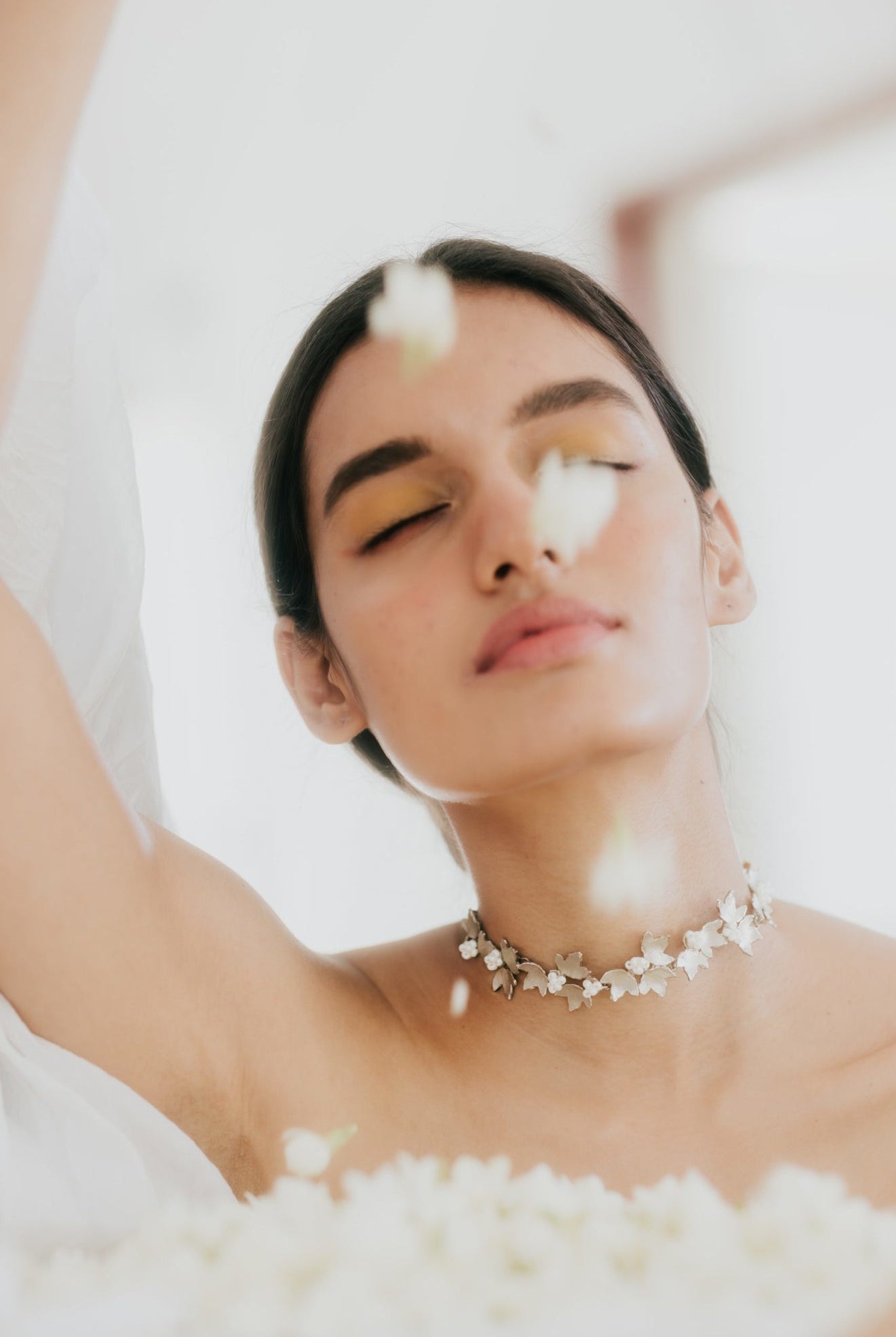 Mogra Choker Neckpiece - Silver - CiceroniAarjavee