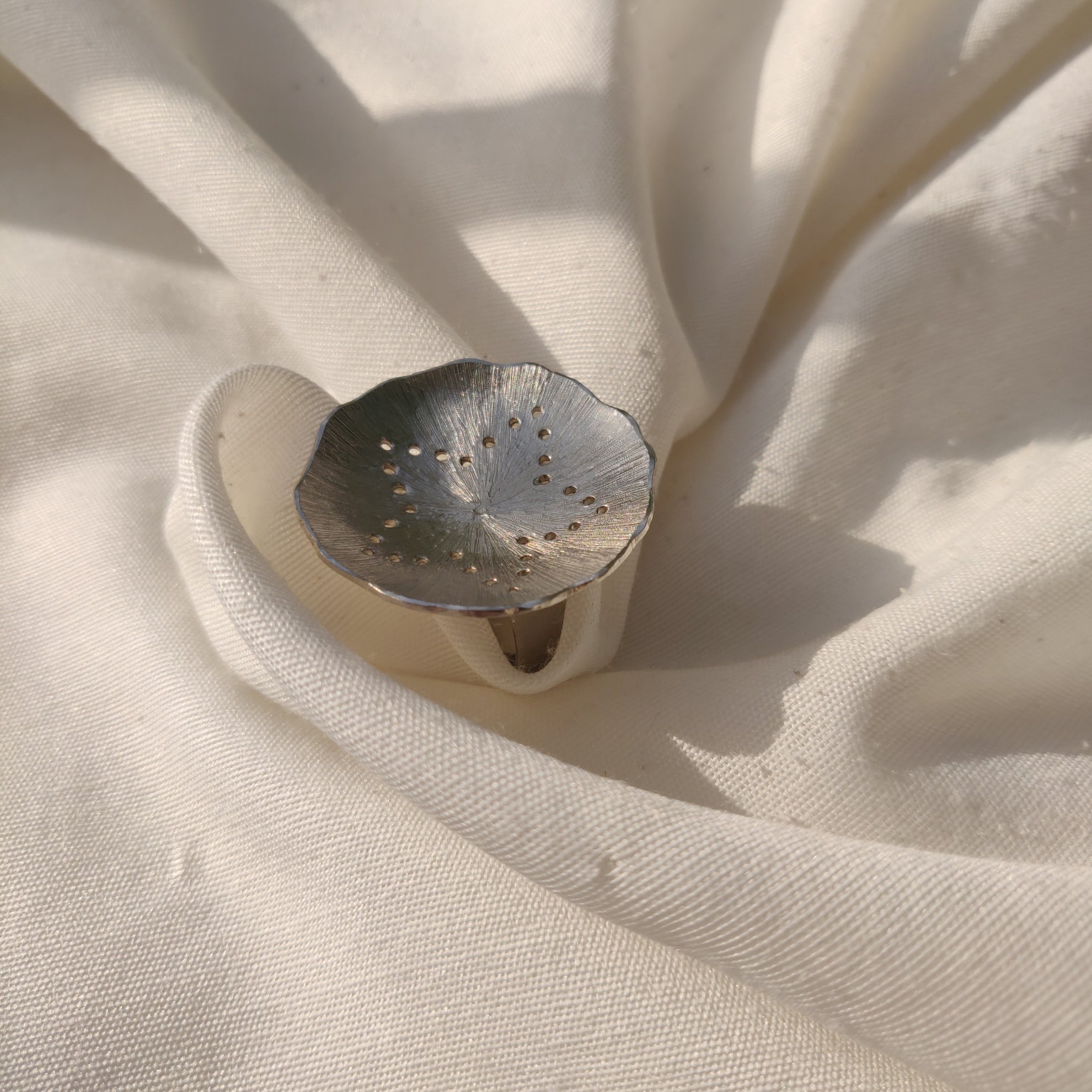 Mogra Solid Ring in Silver - CiceroniAarjavee