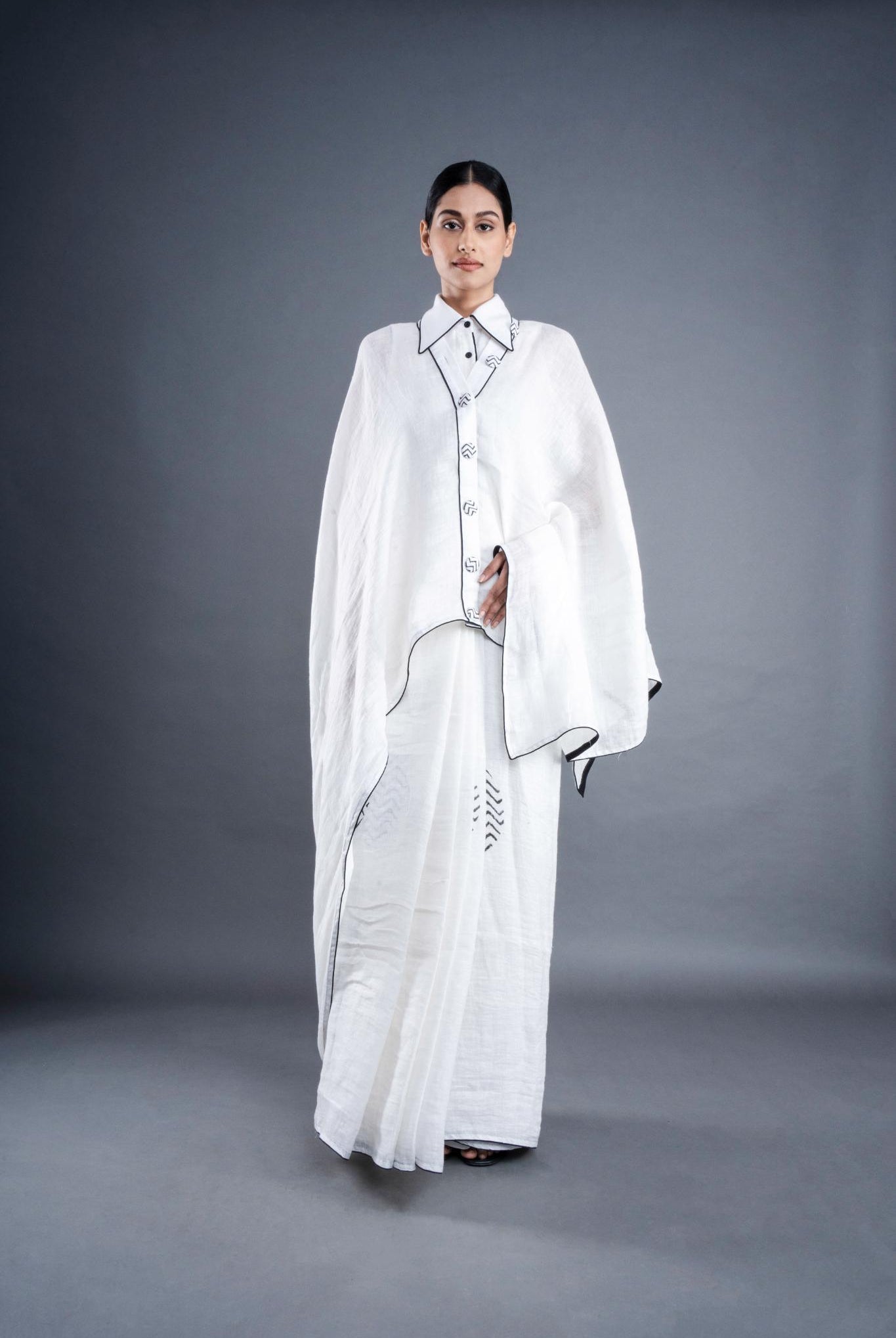 Mystic White Saree - CiceroniSareeATBW