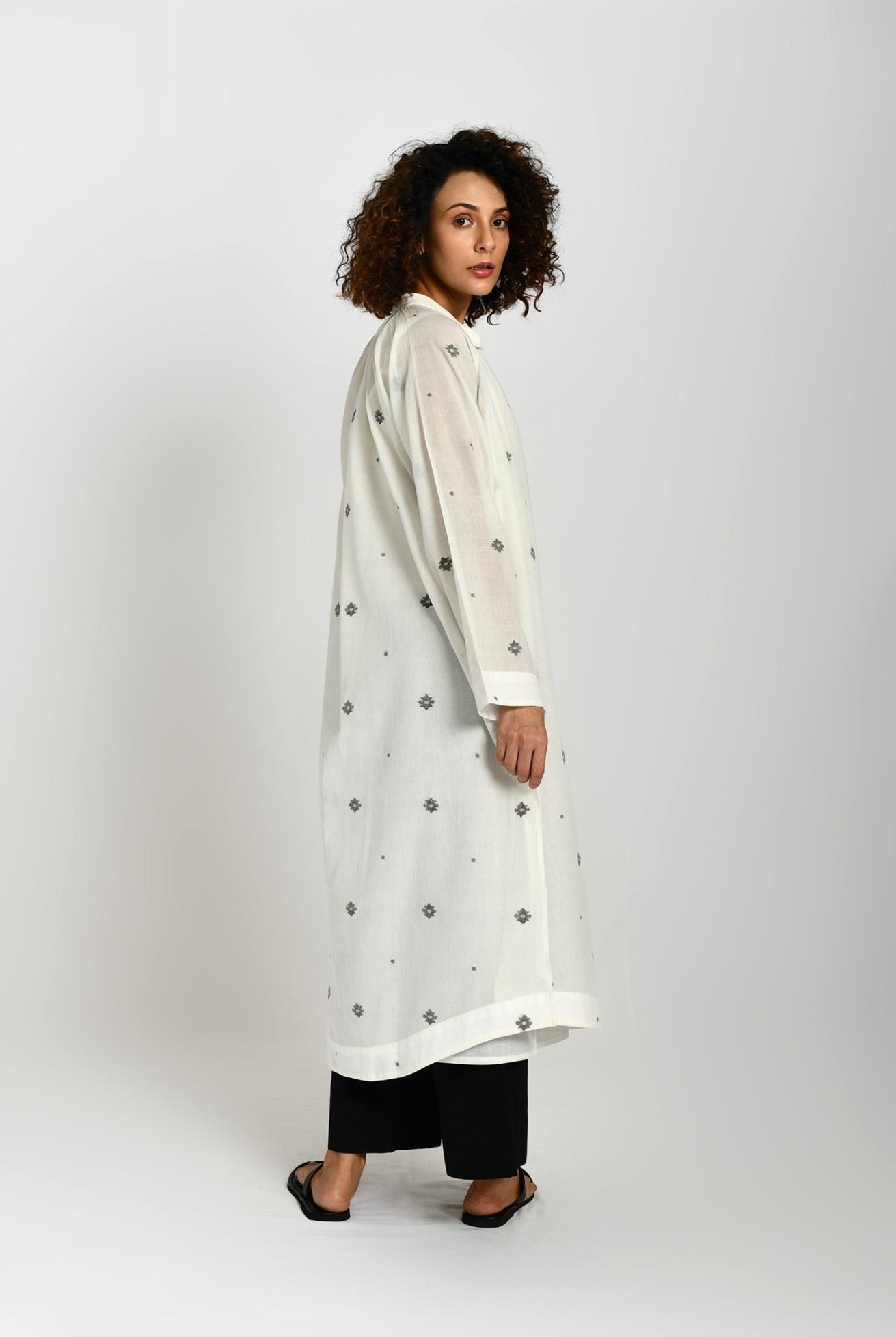 Neck Gather Jamdani Tunic- White - CiceroniKurtaHiranya