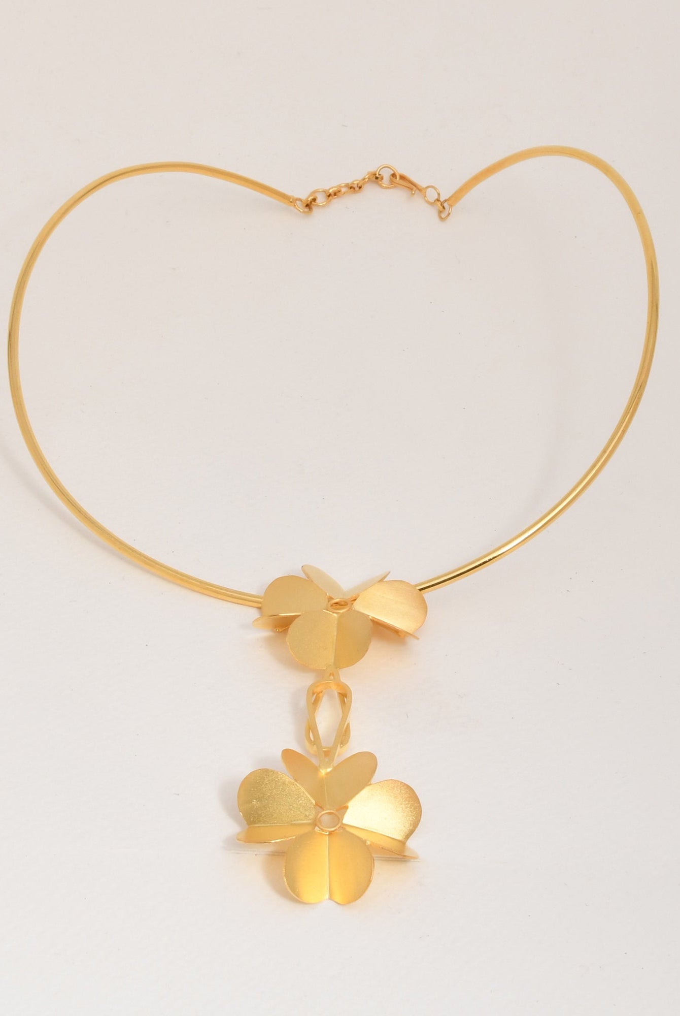 Neckpiece With Flora - CiceroniNeckpieceZaza by Somya