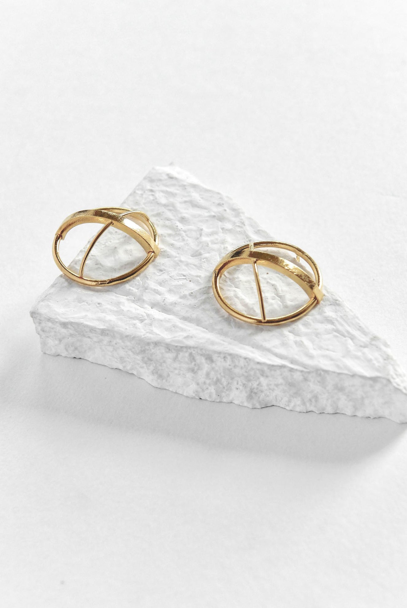 Nia Studs - CiceroniDE'ANMA