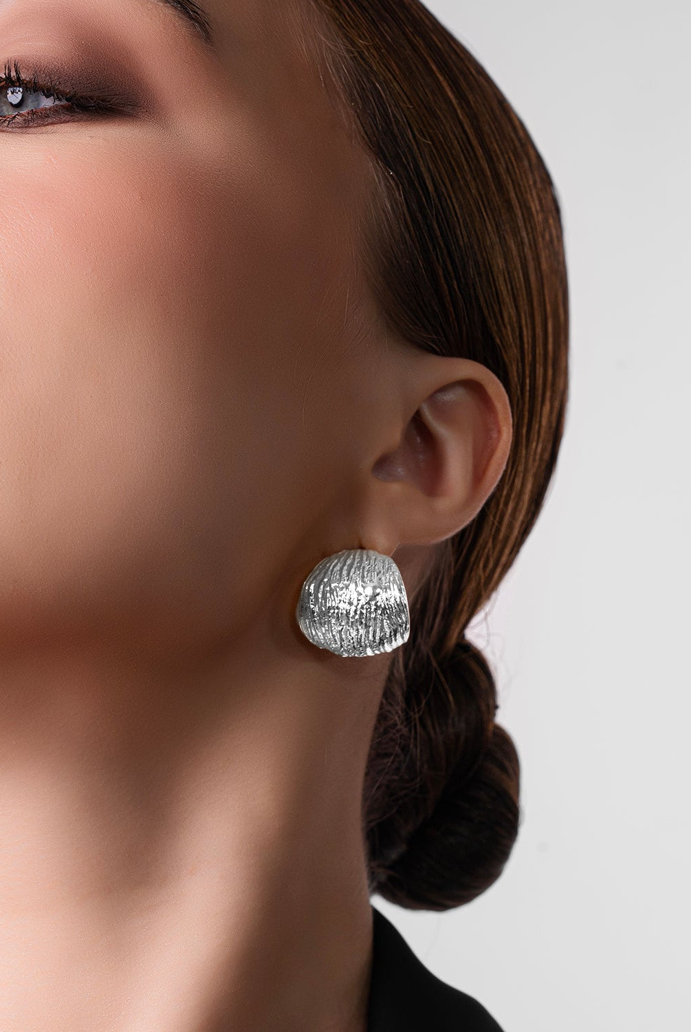 Oak Huggies - CiceroniEarringsEquiivalence