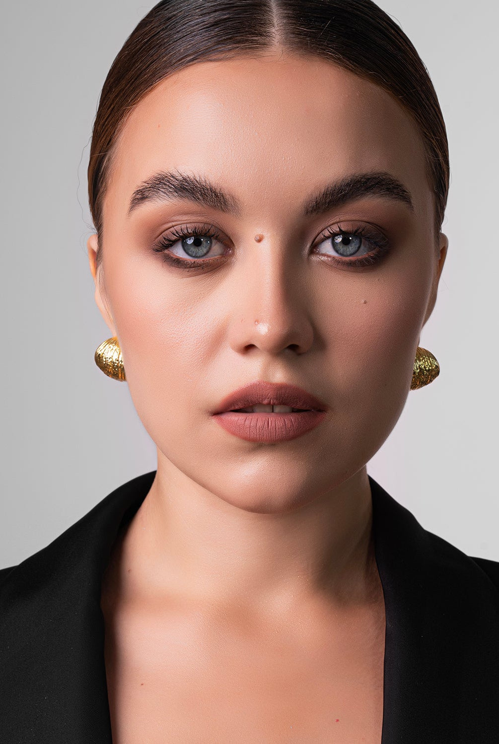 Oak Huggies - CiceroniEarringsEquiivalence