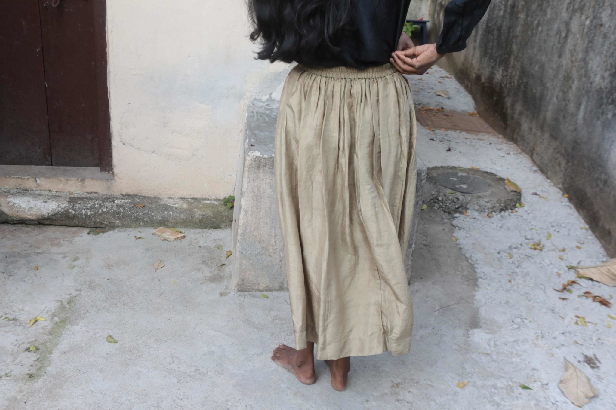 Oat Skirt & Charcoal Blouse - Ciceroniskirtwith N.
