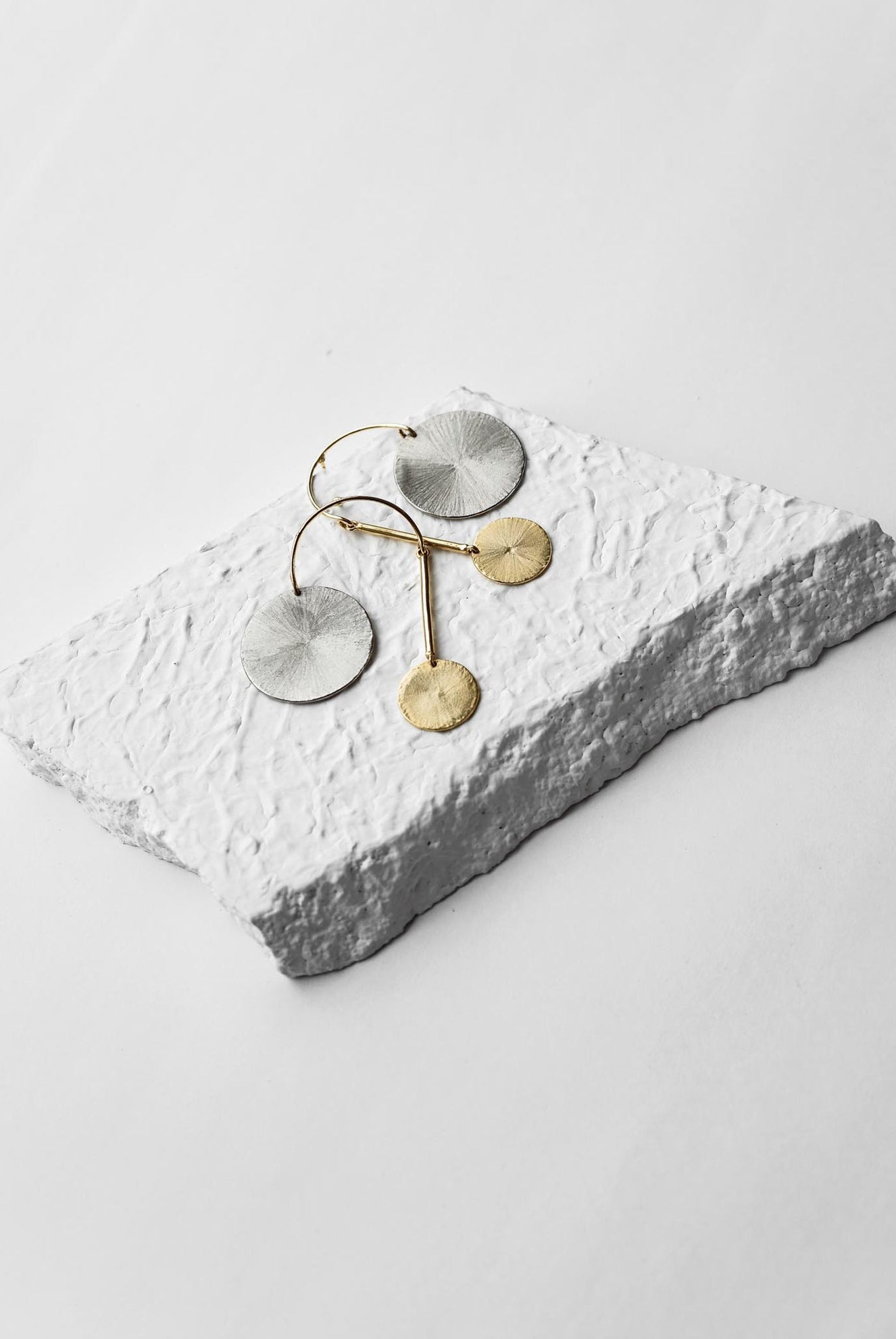 Off Balance Earrings - CiceroniDE'ANMA
