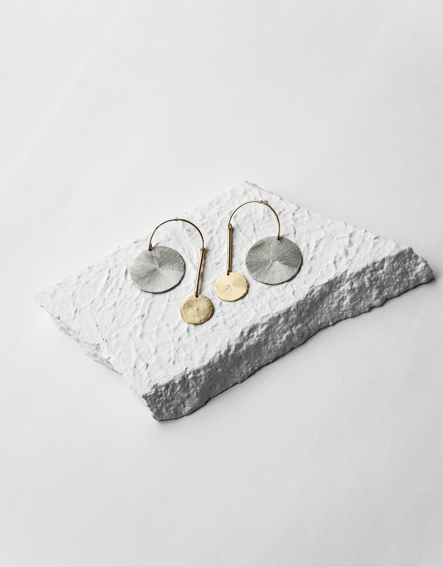 Off Balance Earrings - CiceroniDE'ANMA