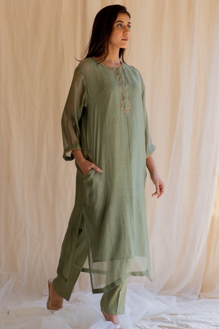 Olive Gul Seedh Kurta Set - CiceroniNirjara