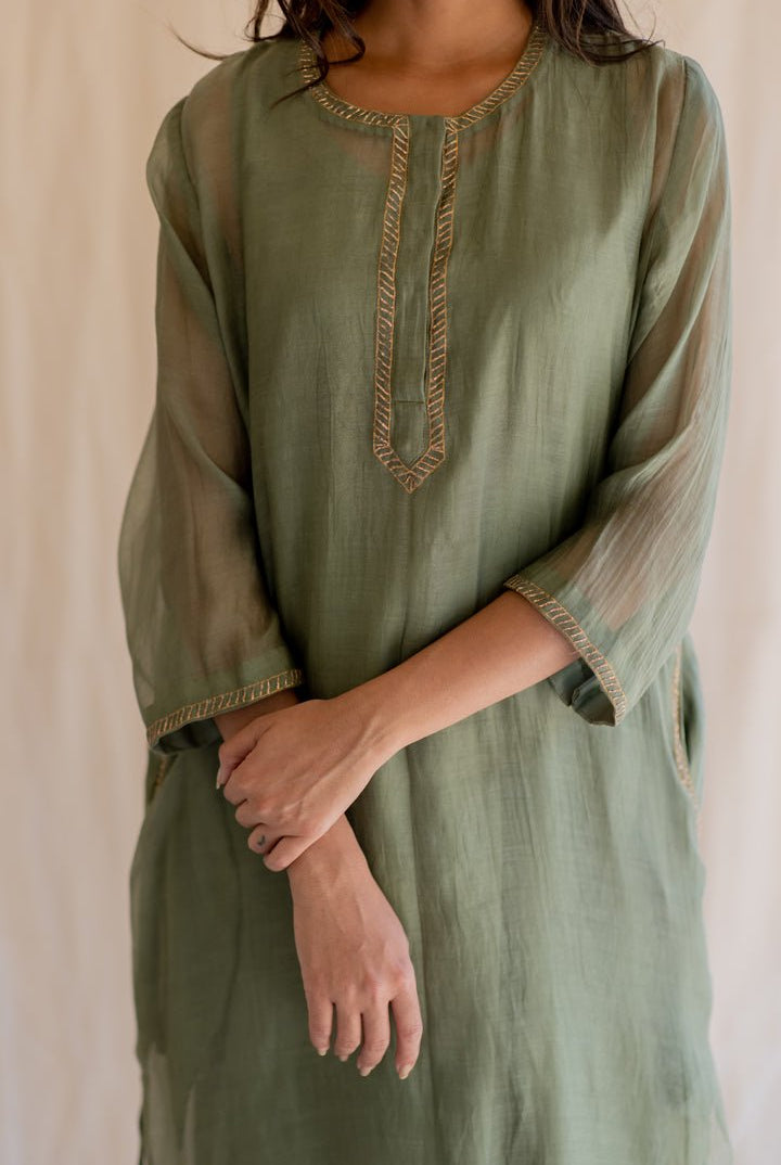 Olive Gul Seedh Kurta Set - CiceroniNirjara