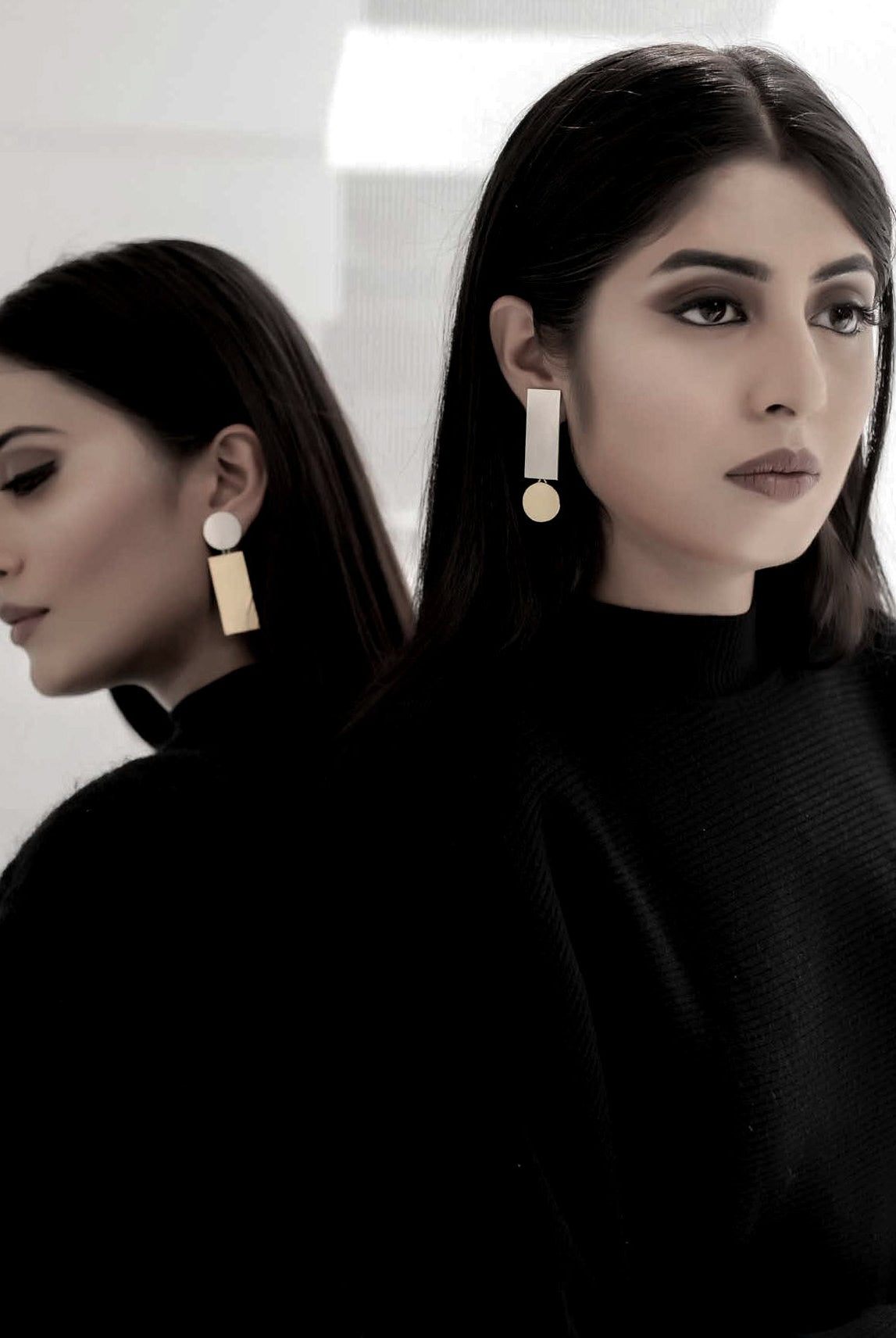 Opposites Attract Earrings - CiceroniDE'ANMA