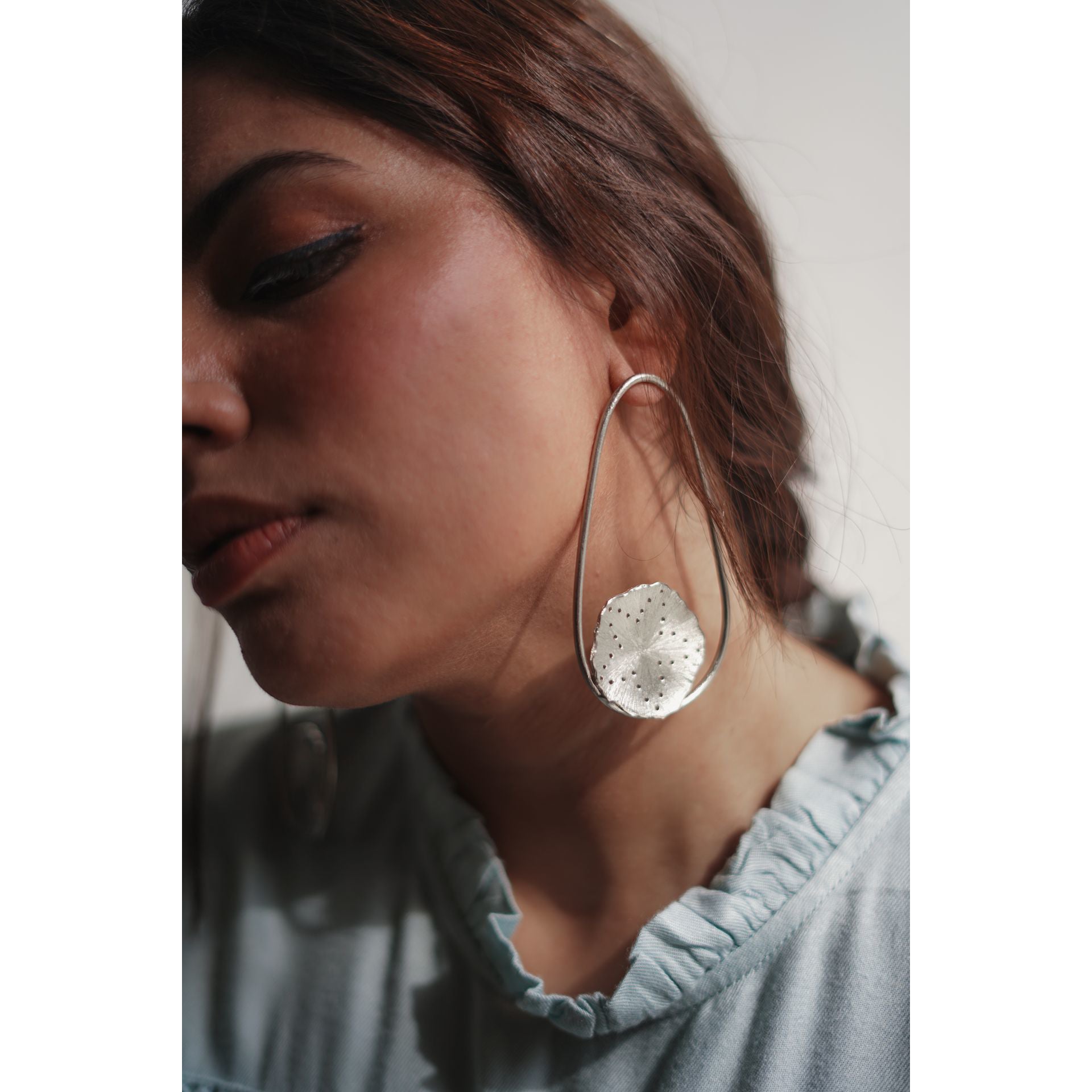 Oval Mogra Solids in Silver - CiceroniAarjavee