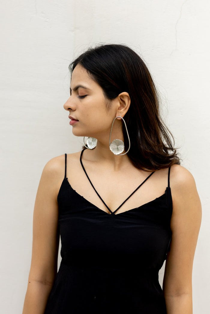 Oval Mogra Solids in Silver - CiceroniAarjavee