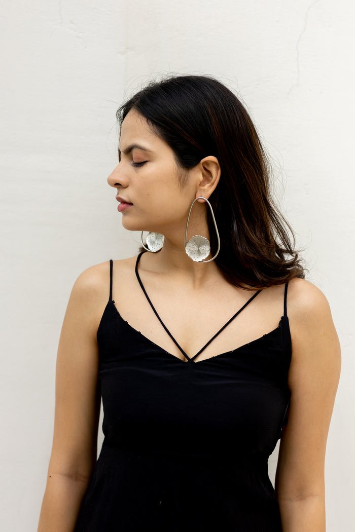 Oval Mogra Solids in Silver - CiceroniAarjavee