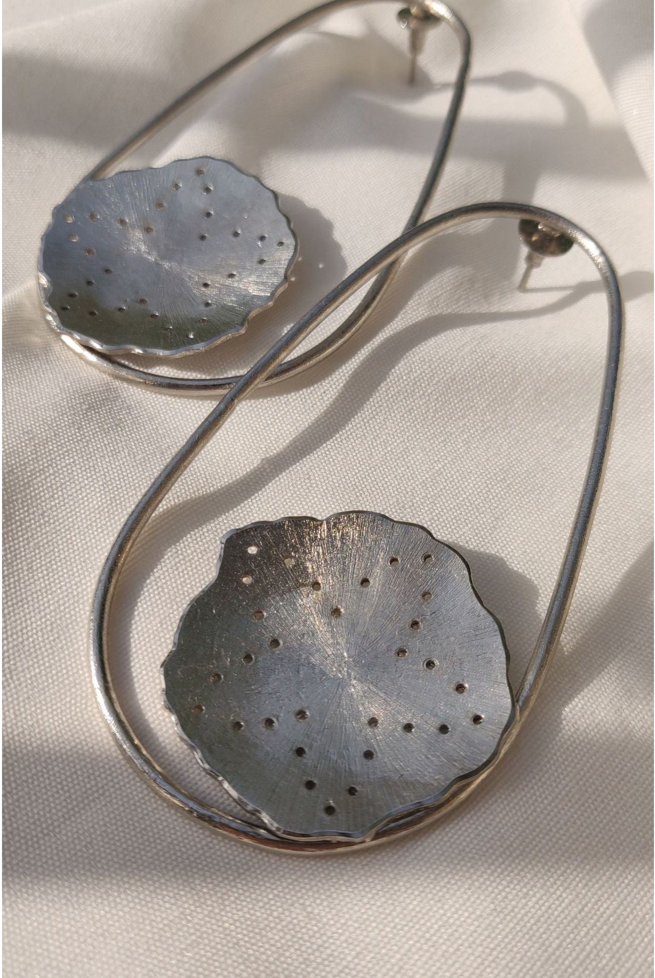 Oval Mogra Solids in Silver - CiceroniAarjavee