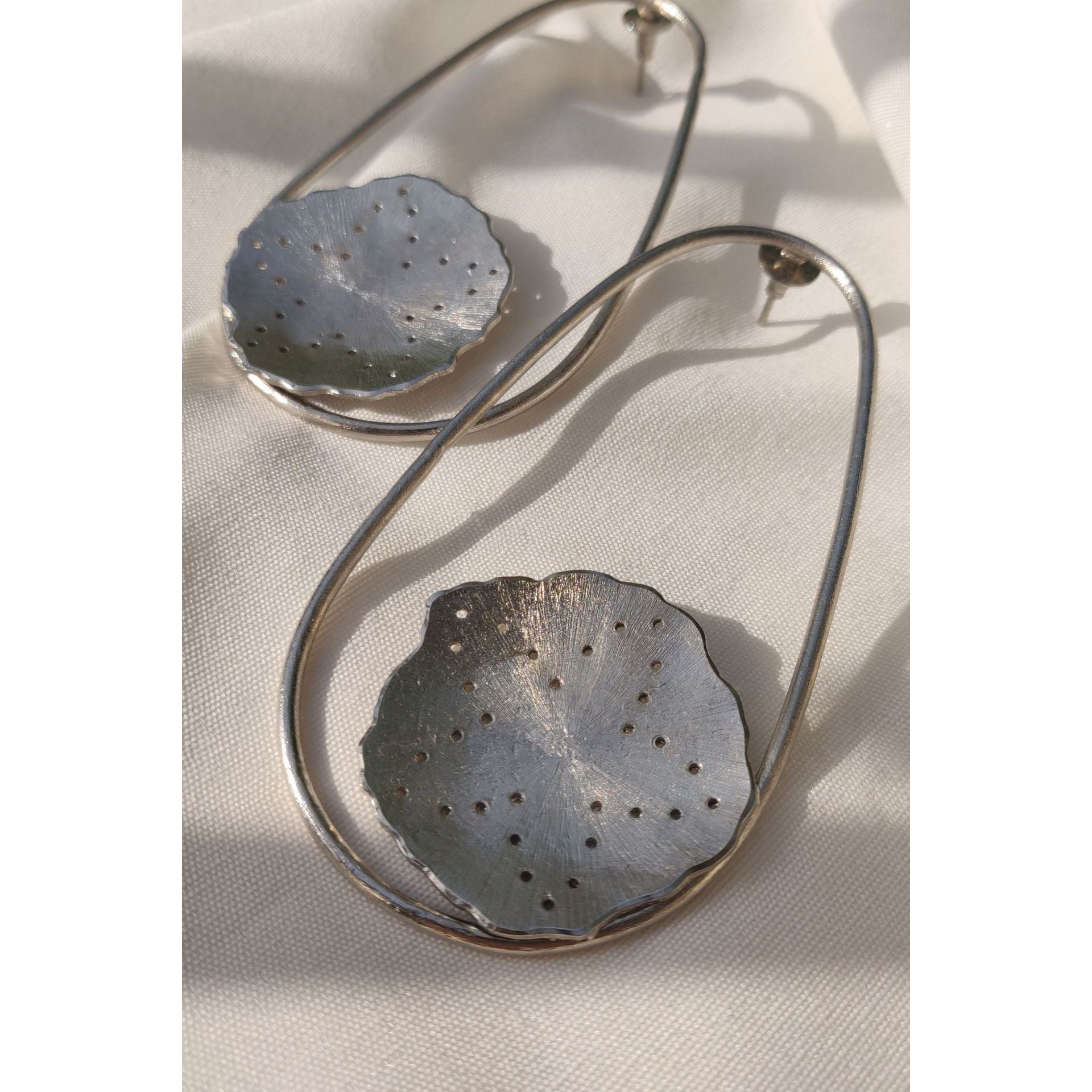 Oval Mogra Solids in Silver - CiceroniAarjavee