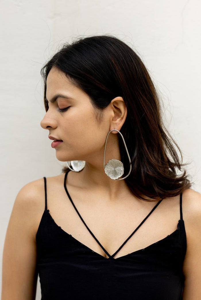 Oval Mogra Solids in Silver - CiceroniAarjavee