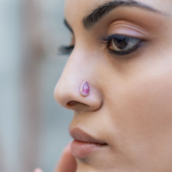 Pichwai Amethyst Bud Nose Pin - CiceroniBaka