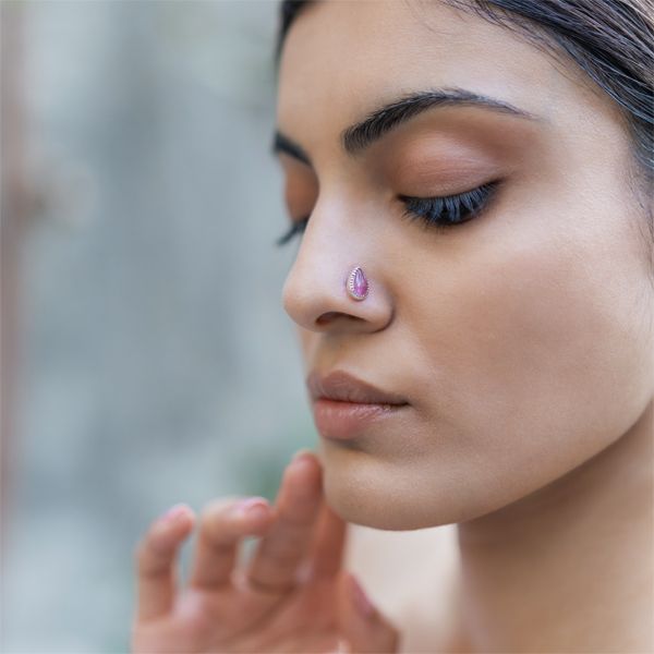 Pichwai Amethyst Bud Nose Pin - CiceroniBaka