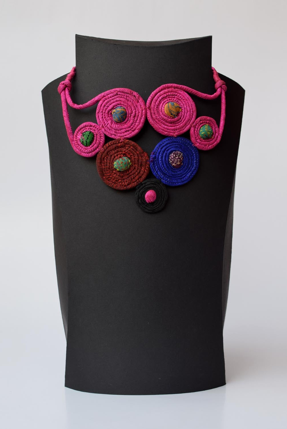 Rangoli Neckpiece - CiceroniNeckpiecePaulami