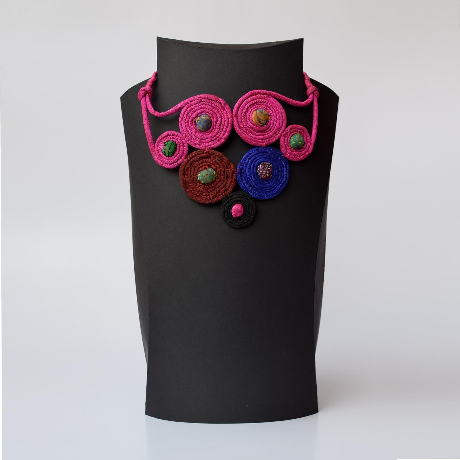 Rangoli Neckpiece - CiceroniNeckpiecePaulami