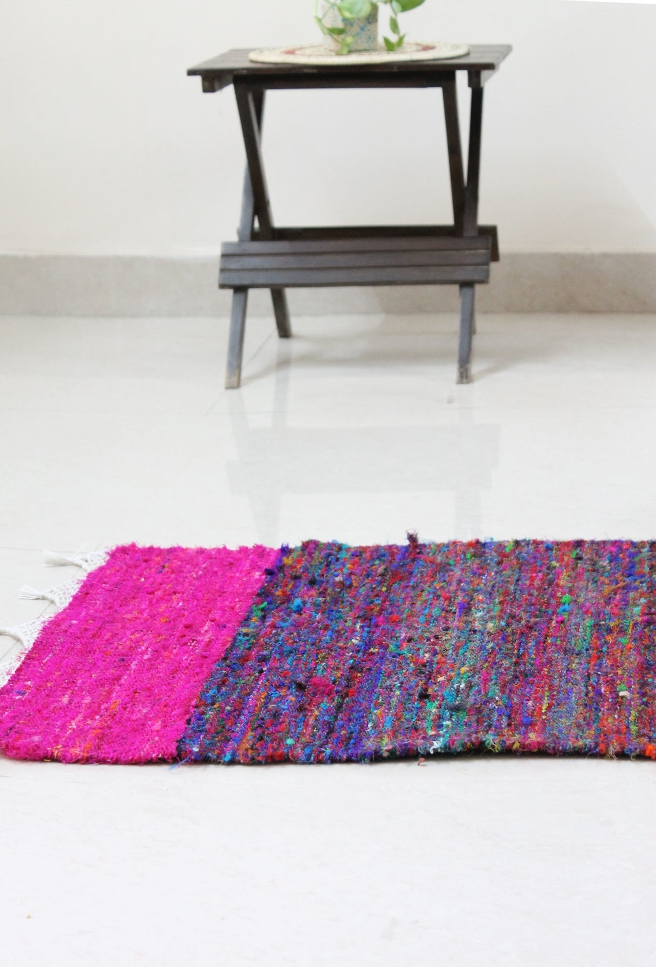 Raspberry Dhurrie - CiceroniThe Mango Tree