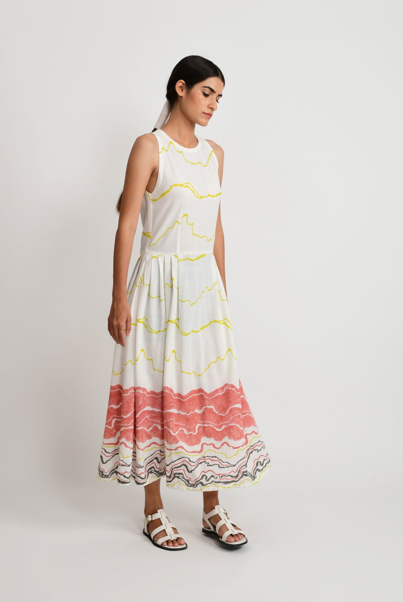 Salmon Pleated Dress - CiceroniRias Jaipur