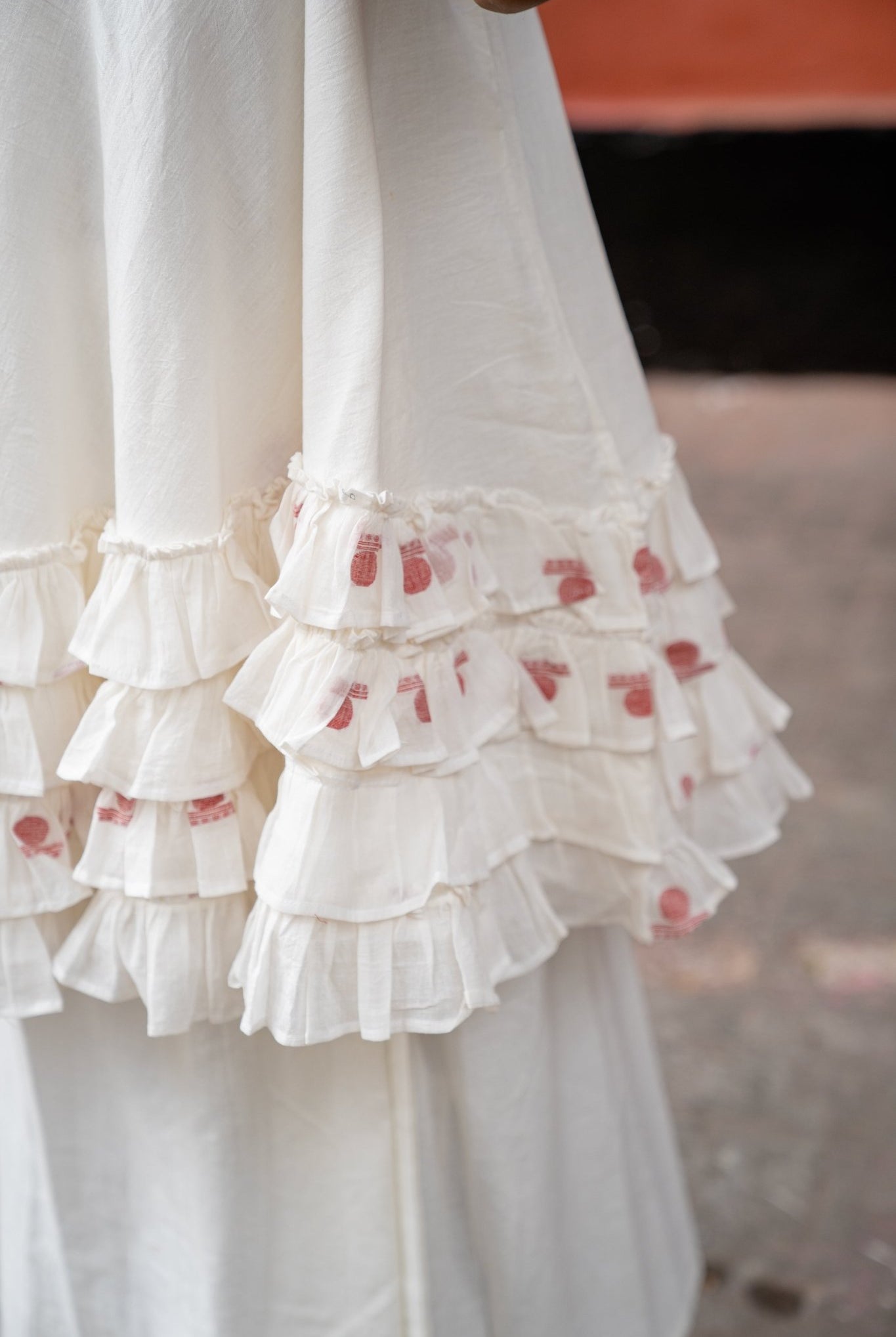 Shvet White Frill Top - CiceroniTopsPrathaa