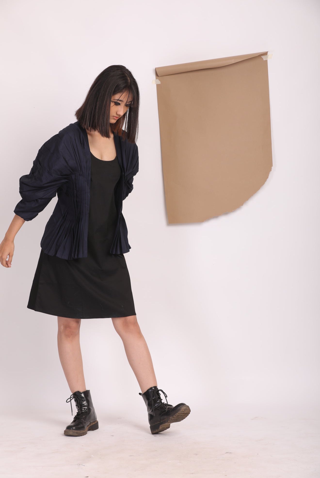 Signature Pleated Top In Navy - CiceroniKoshue