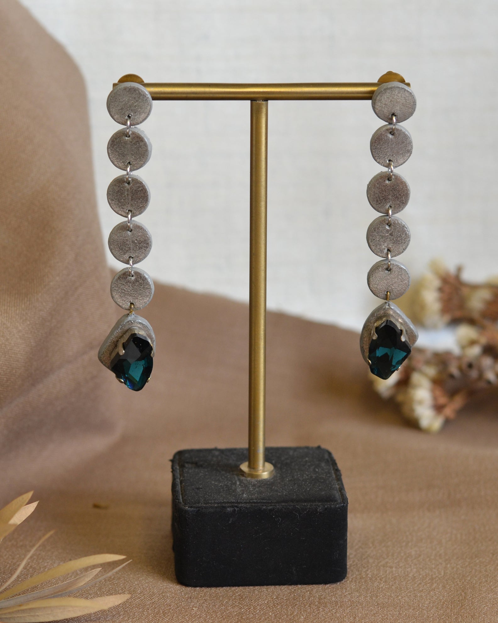 Silver Chord Danglers With Stone - CiceroniNoupelle