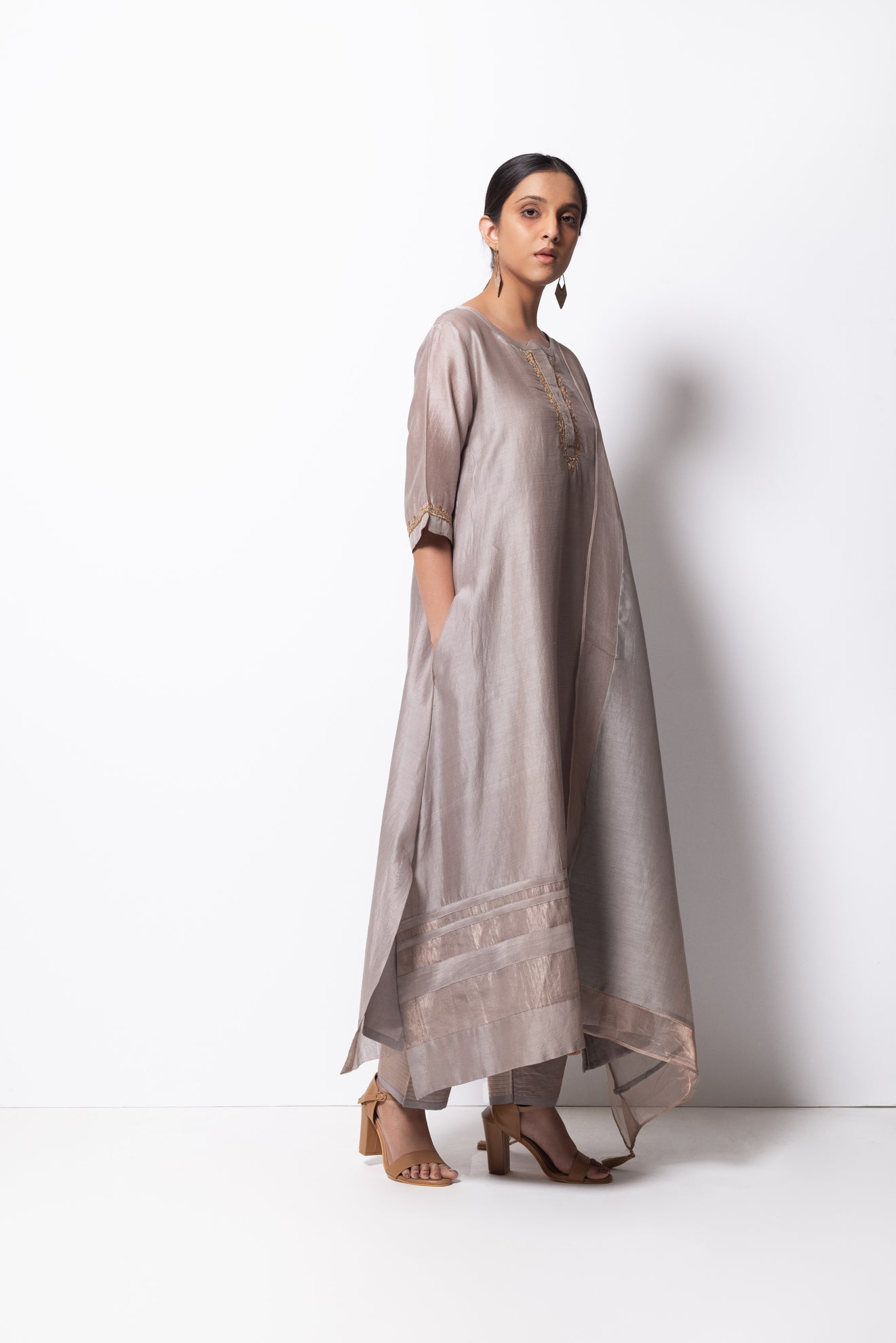 Silver Grey Chanderi Silk Kurta Set with Dupatta - CiceroniBhavik Shah