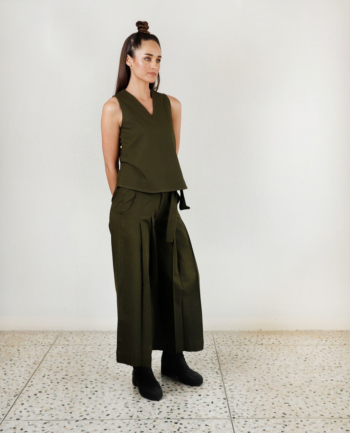 Solid Moon Olive Co-ord - CiceroniRias Jaipur