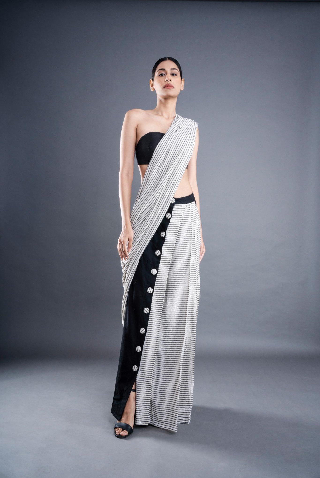 Striped Button Saree - CiceroniSareeATBW