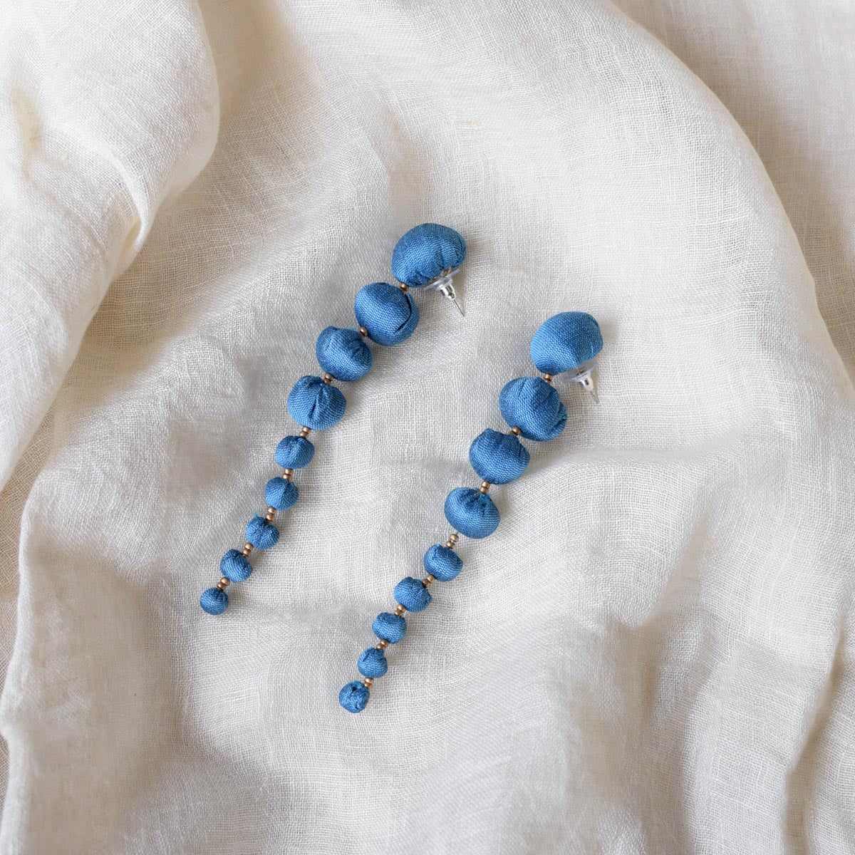 Suhani Stud Earrings - CiceroniStudsPaulami