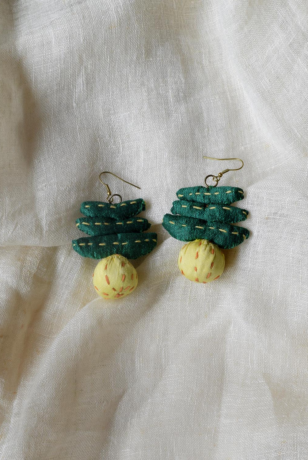 Tauk Jhaal Earrings - CiceroniEarringsPaulami