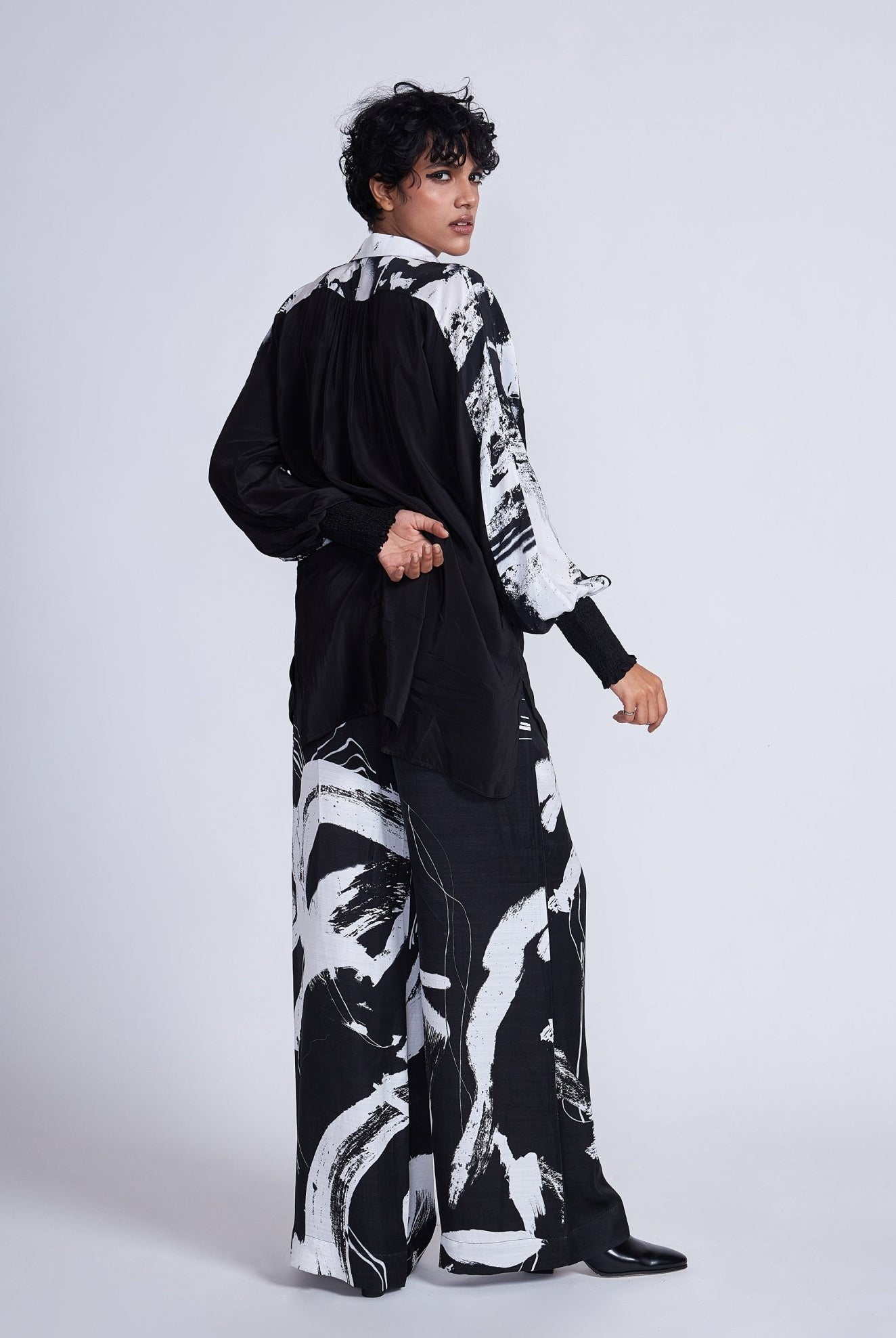 Tazaki Trousers - CiceroniTrousersAdvait