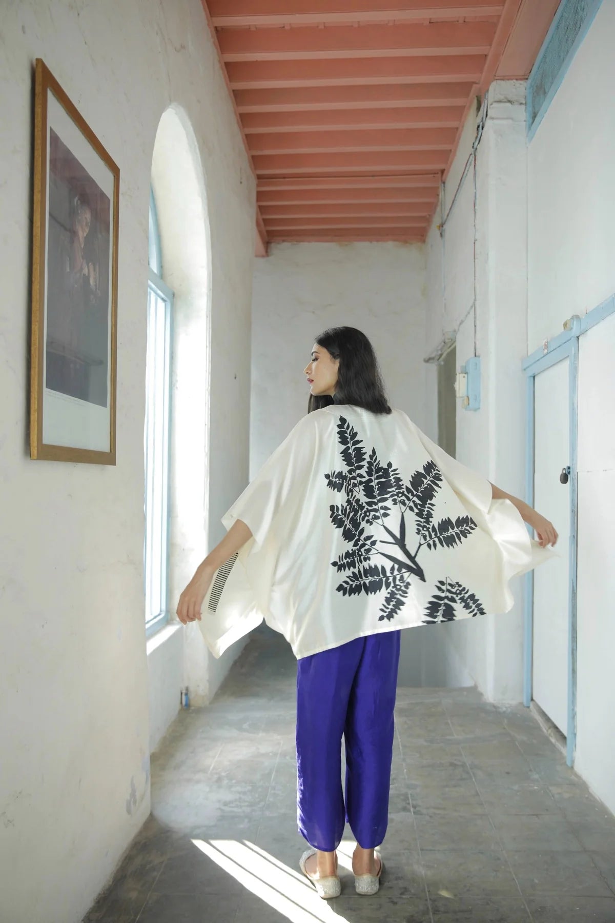 The 'Fallen Leaves' Kimono - CiceroniKimonoAeshaane