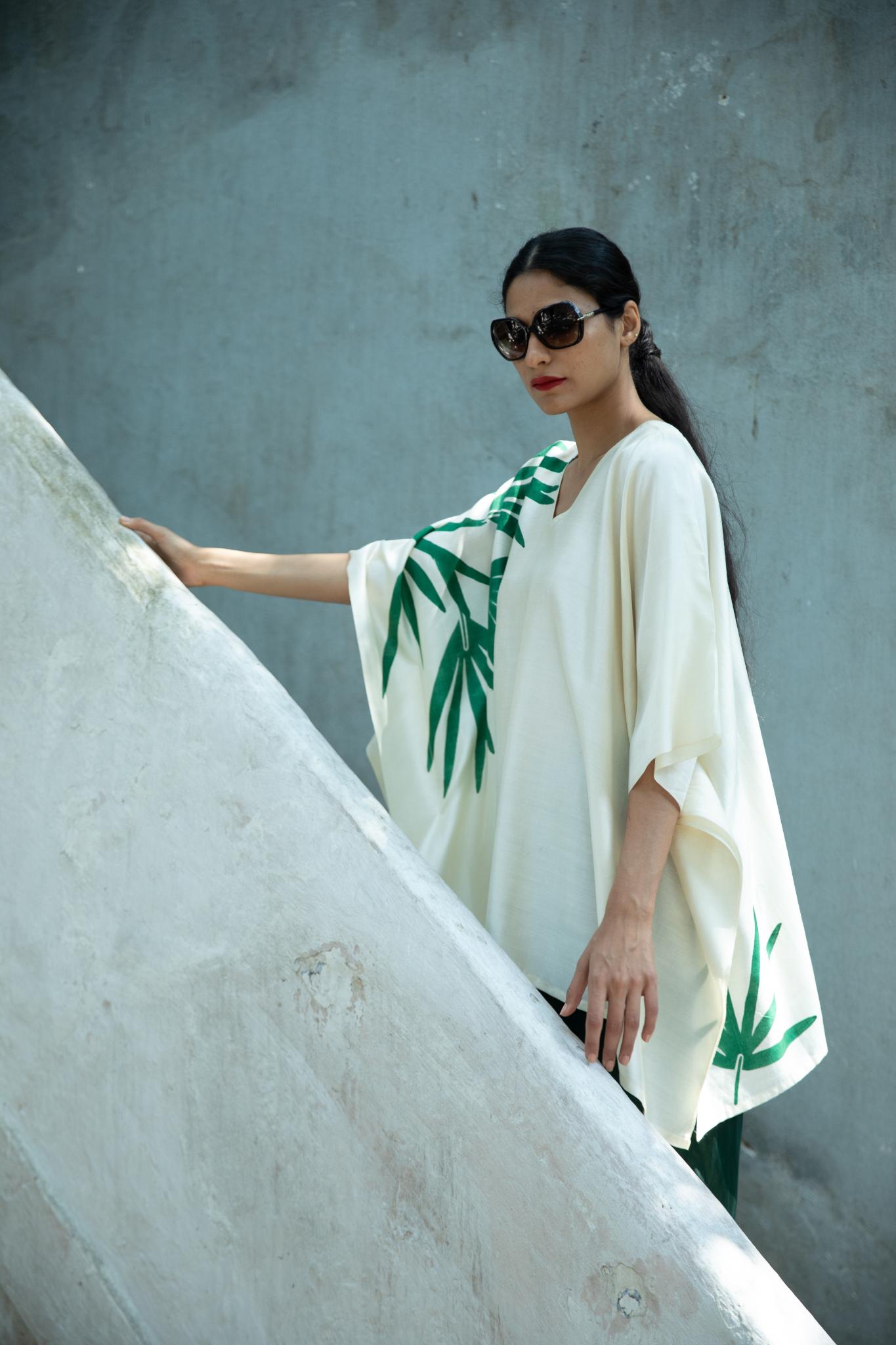 The 'Green Panther' Eri Peace Silk Kaftan - CiceroniKaftanAeshaane