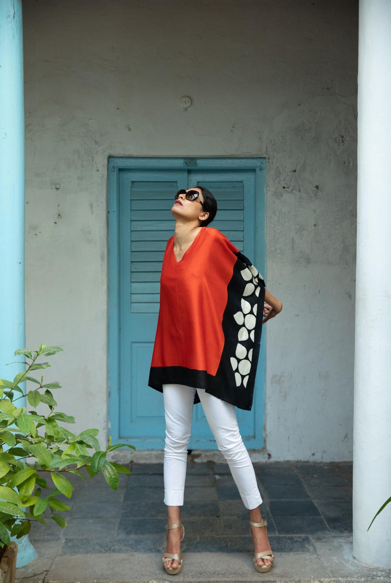 The 'Narangi Phool' Eri Peace Silk Kaftan - CiceroniKaftanAeshaane