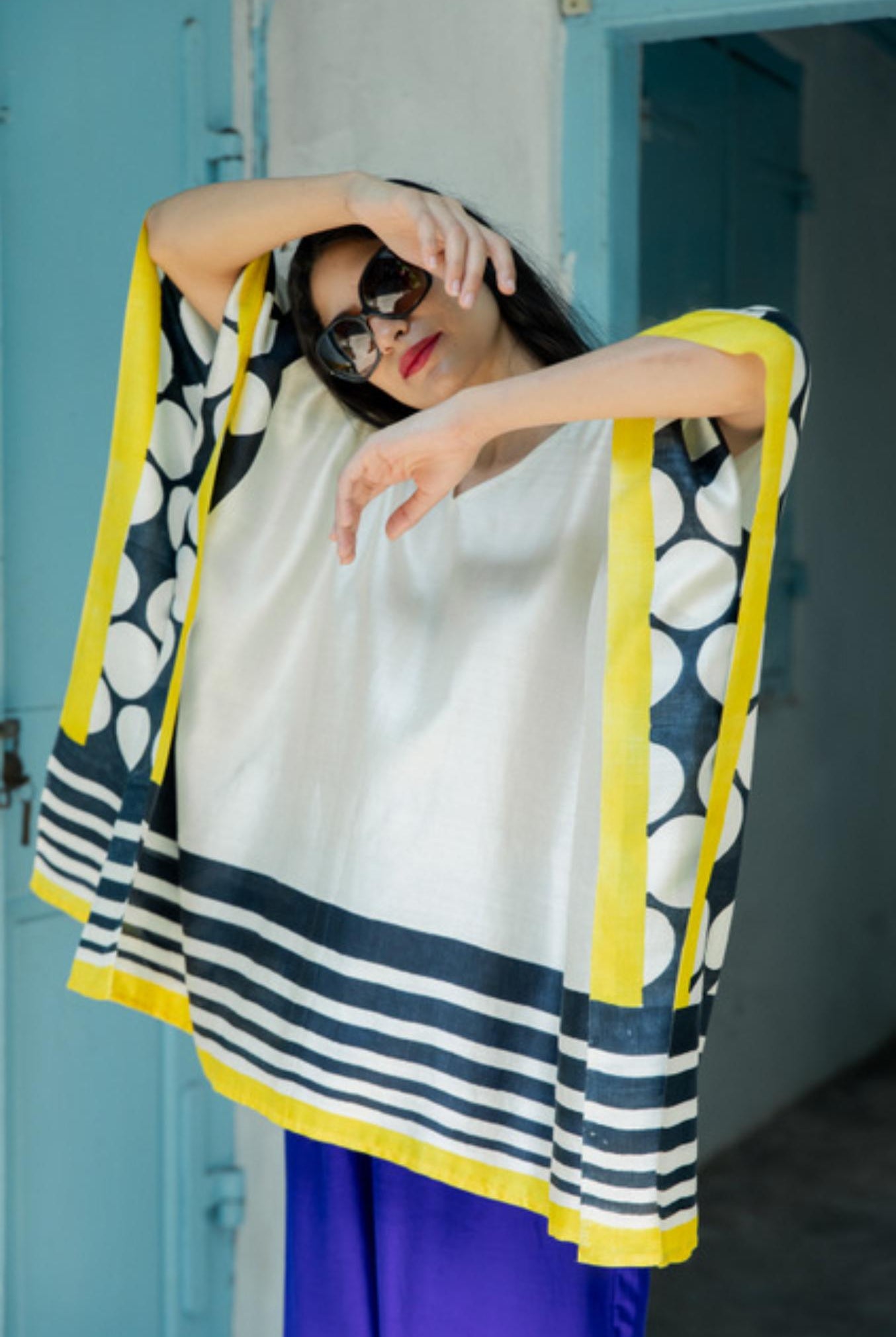 The 'Peela Phool' Eri Peace Silk Kaftan - CiceroniKaftanAeshaane