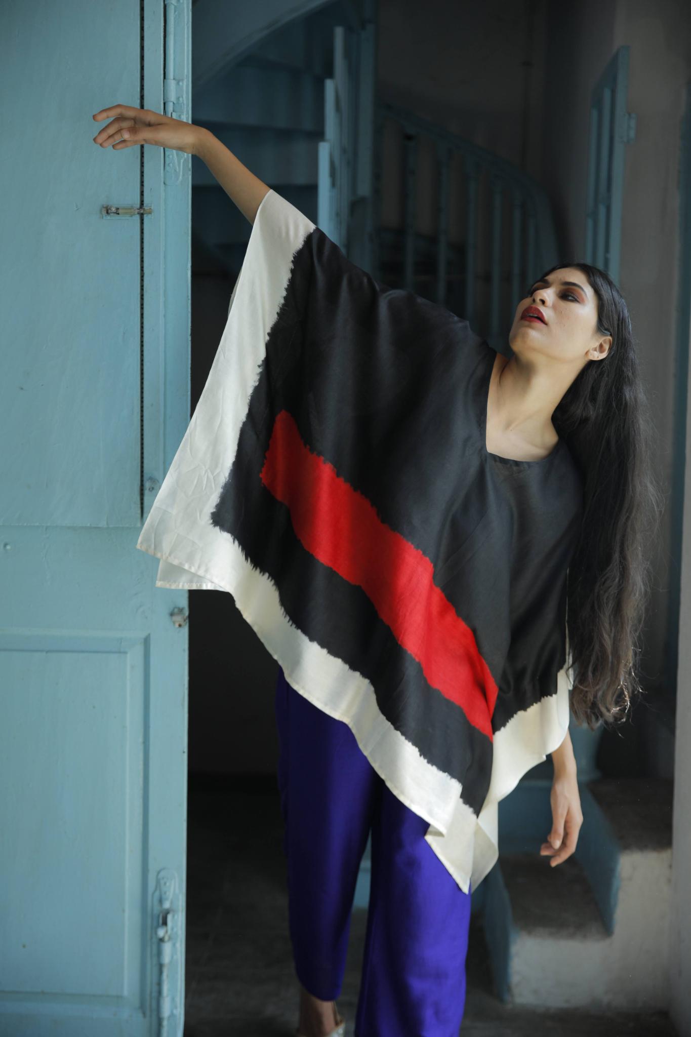 The 'Sindoori' Eri Peace Silk Kaftan - CiceroniKaftanAeshaane