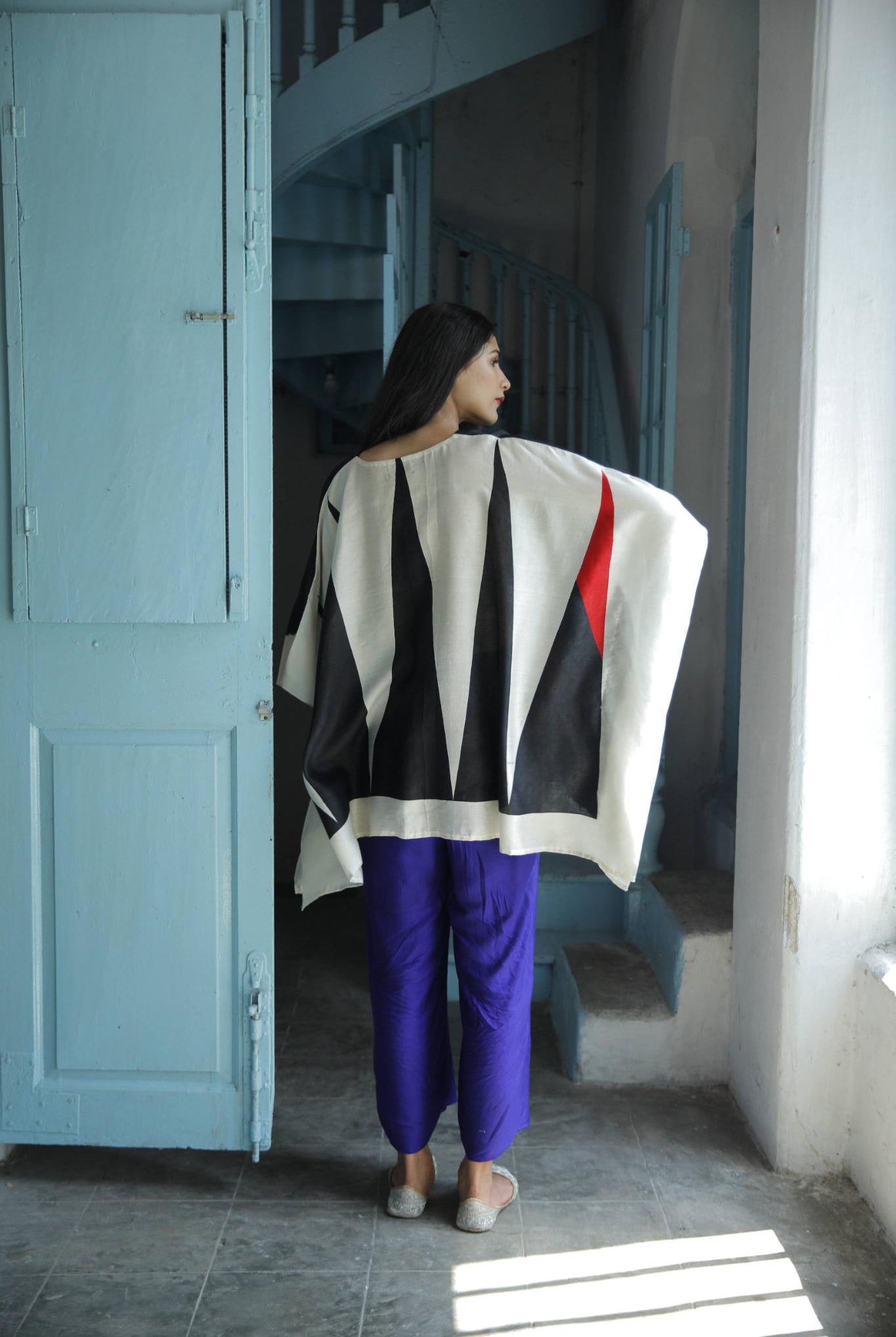 The 'Sindoori' Eri Peace Silk Kaftan - CiceroniKaftanAeshaane