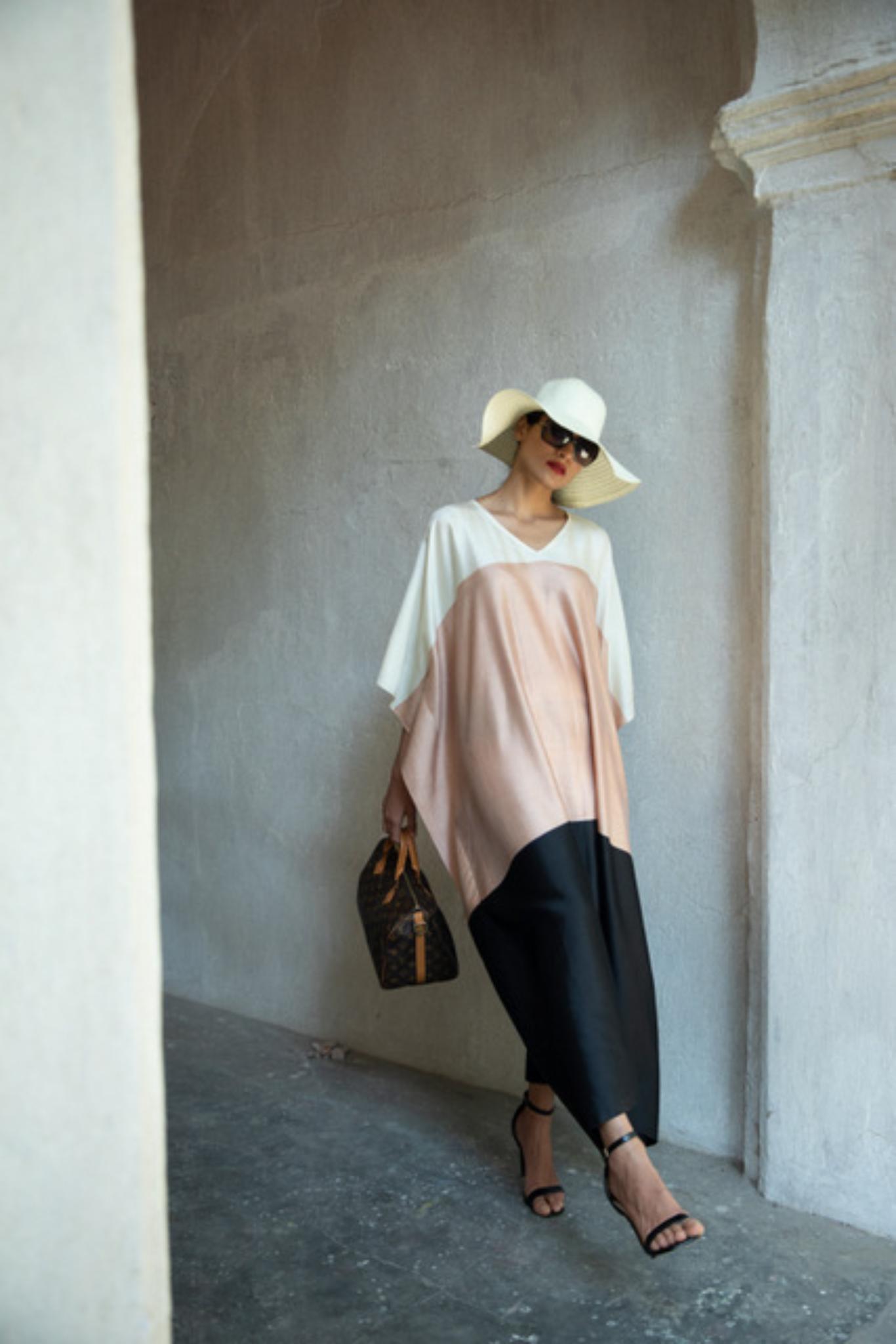 The 'Spectrum' Eri Peace Silk Kaftan - CiceroniKaftanAeshaane