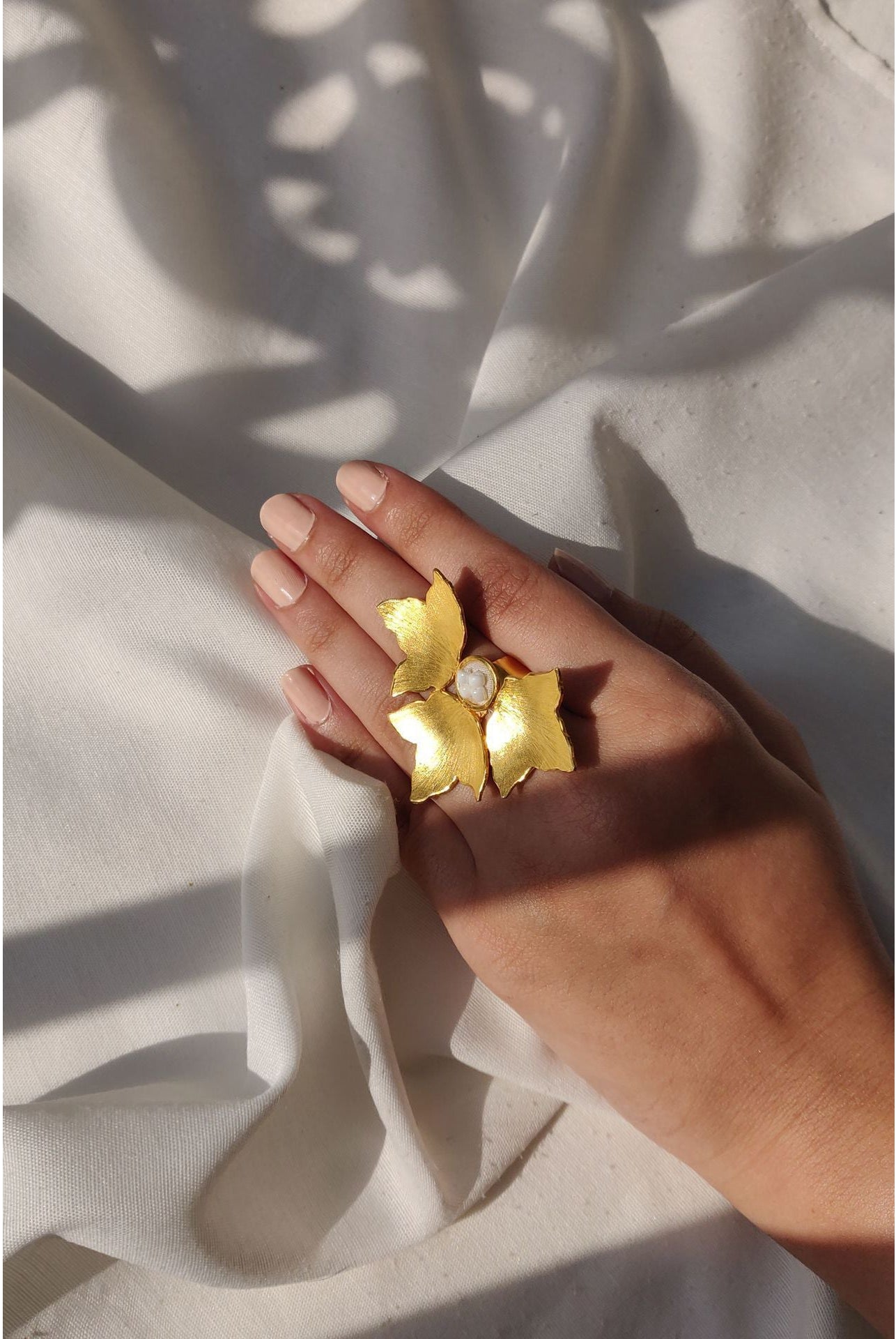 Three Petal Ring in Gold - CiceroniAarjavee