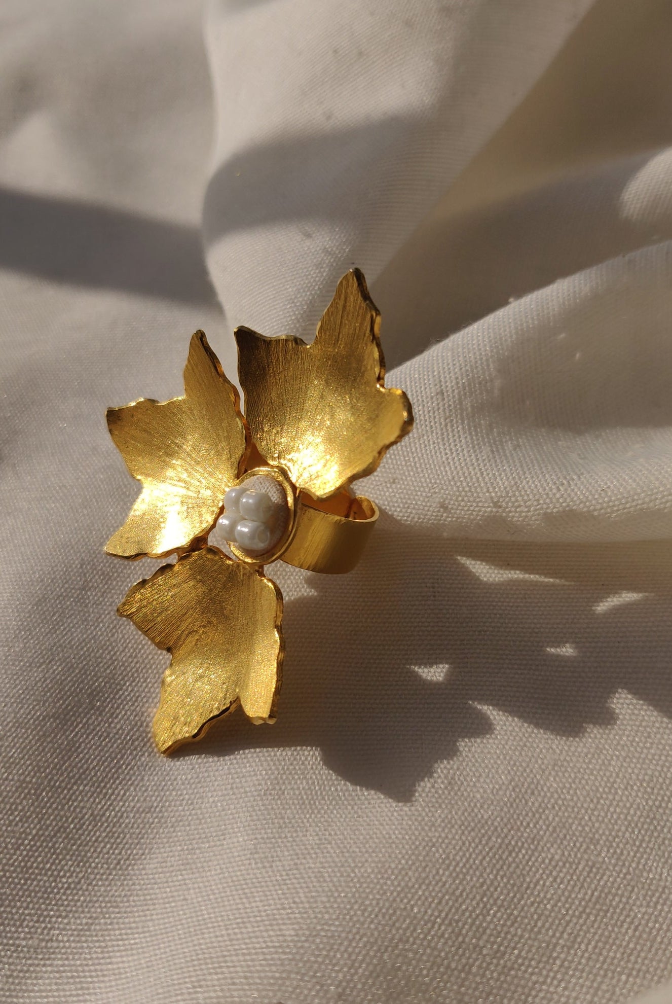 Three Petal Ring in Gold - CiceroniAarjavee