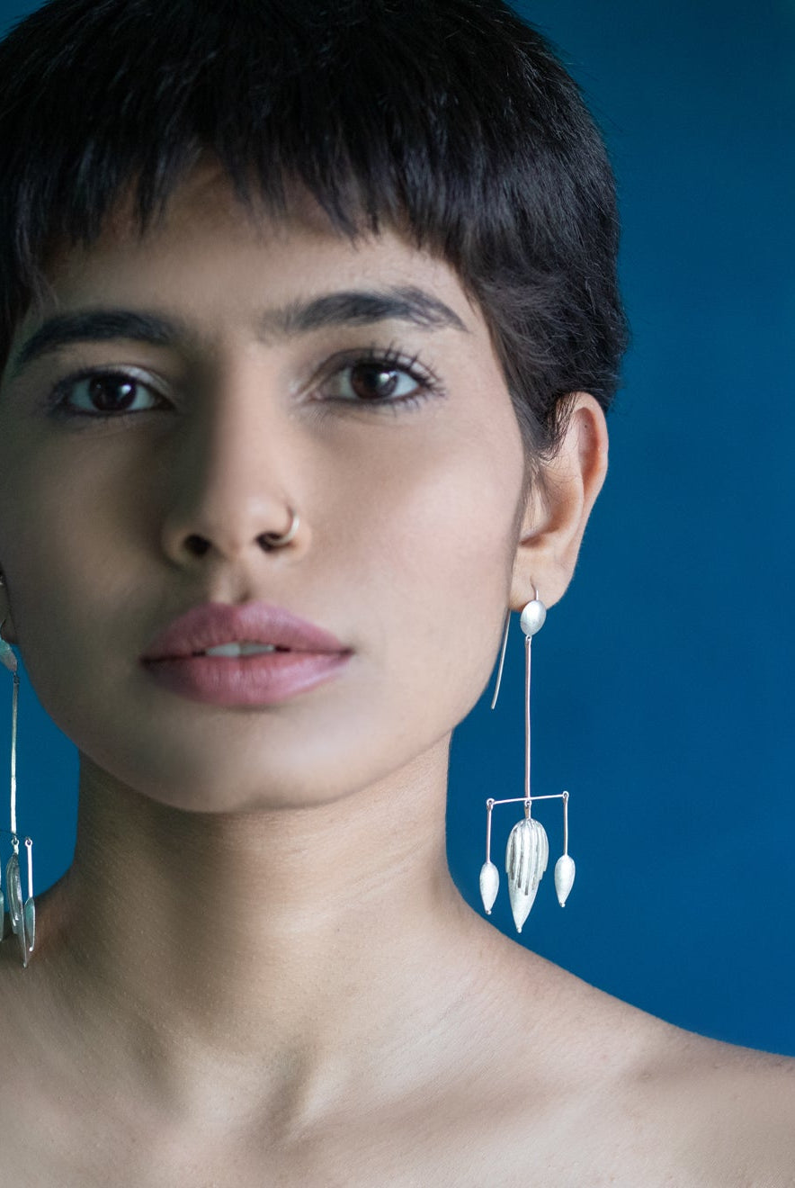 TUSCANY Long Trident Earring - CiceroniBaka