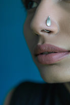 TUSCANY Petal Lines Nose Pin - CiceroniBaka