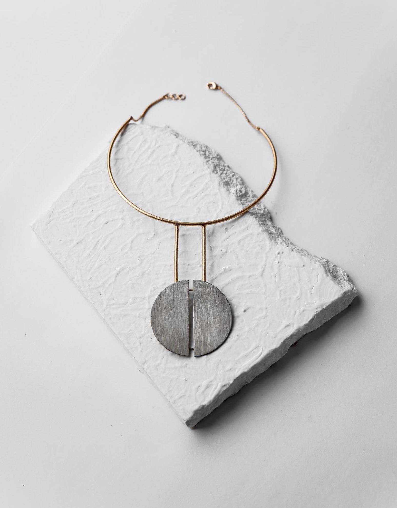 Twinning Moon Neckpiece - CiceroniDE'ANMA